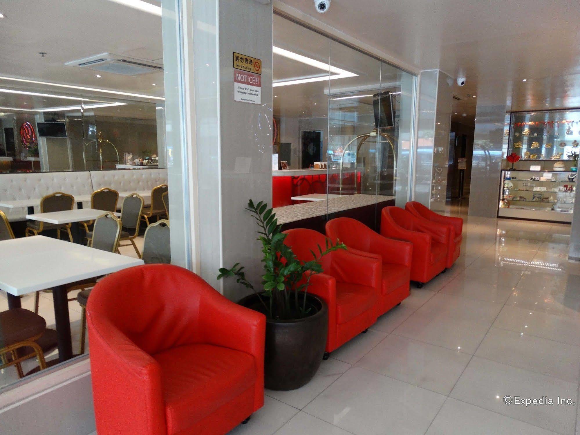 D Circle Hotel Manille Extérieur photo