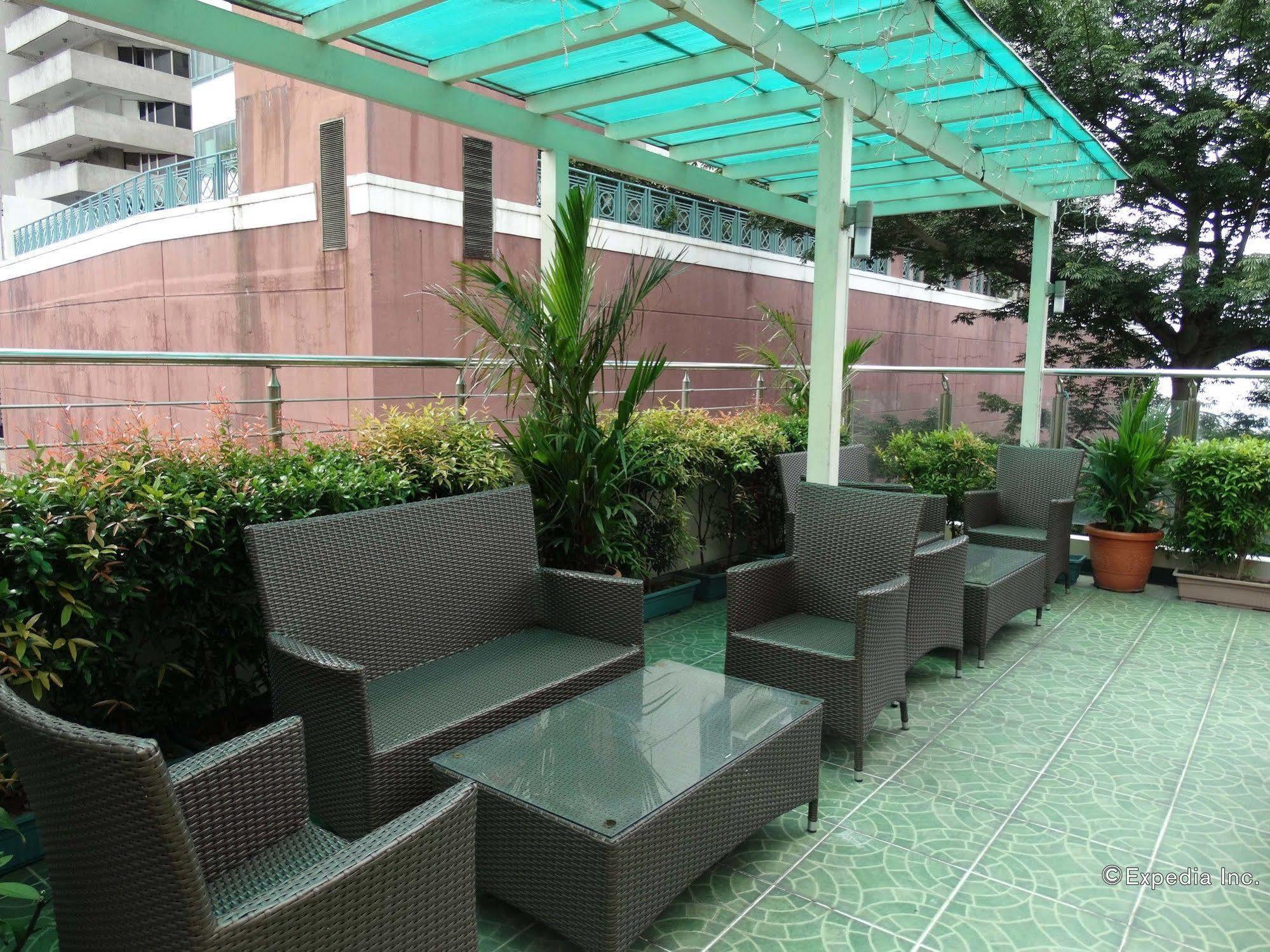 D Circle Hotel Manille Extérieur photo